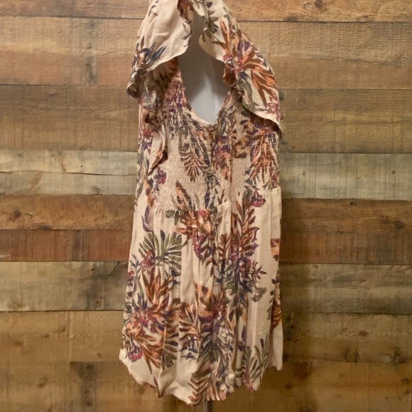 Vintage America Beige Floral Print Smocked Flutter Sleeve Top Size M NWT - Picture 5 of 11
